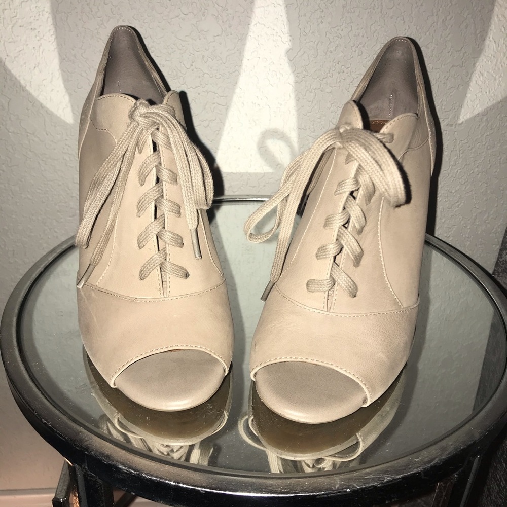 Giani Bini Open toed wedge